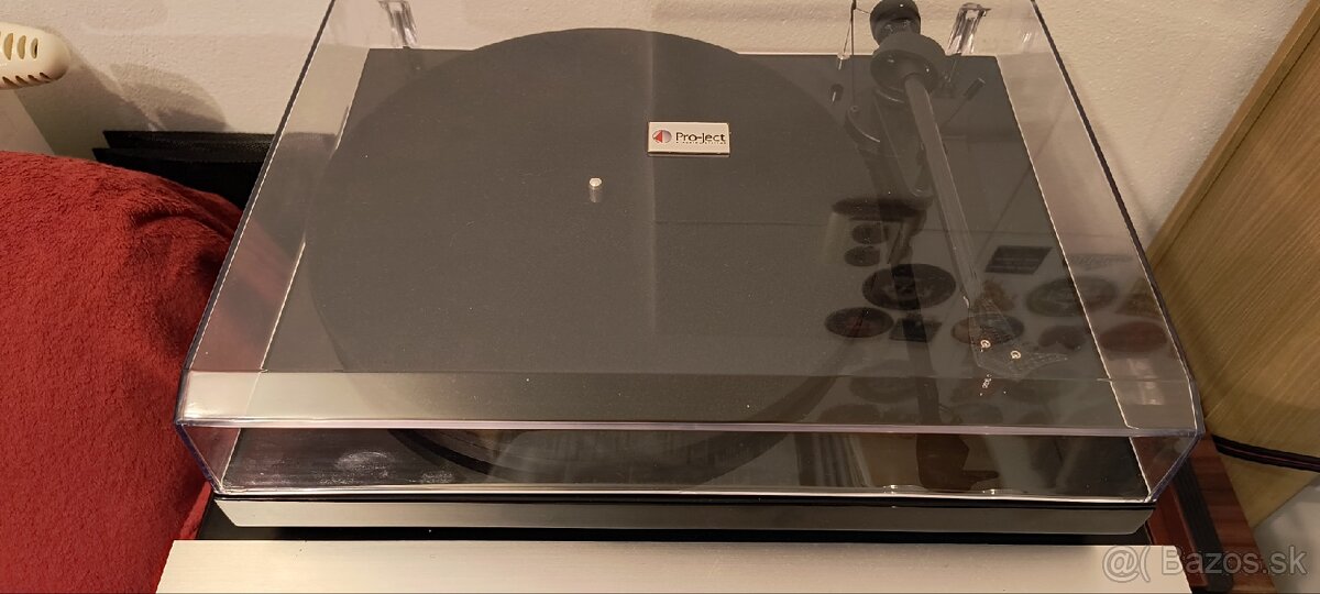 Pro-ject debut carbon dc