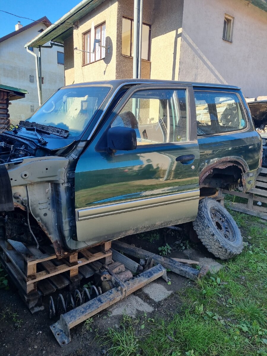 Karoseria NISSAN PATROL y61 3dv