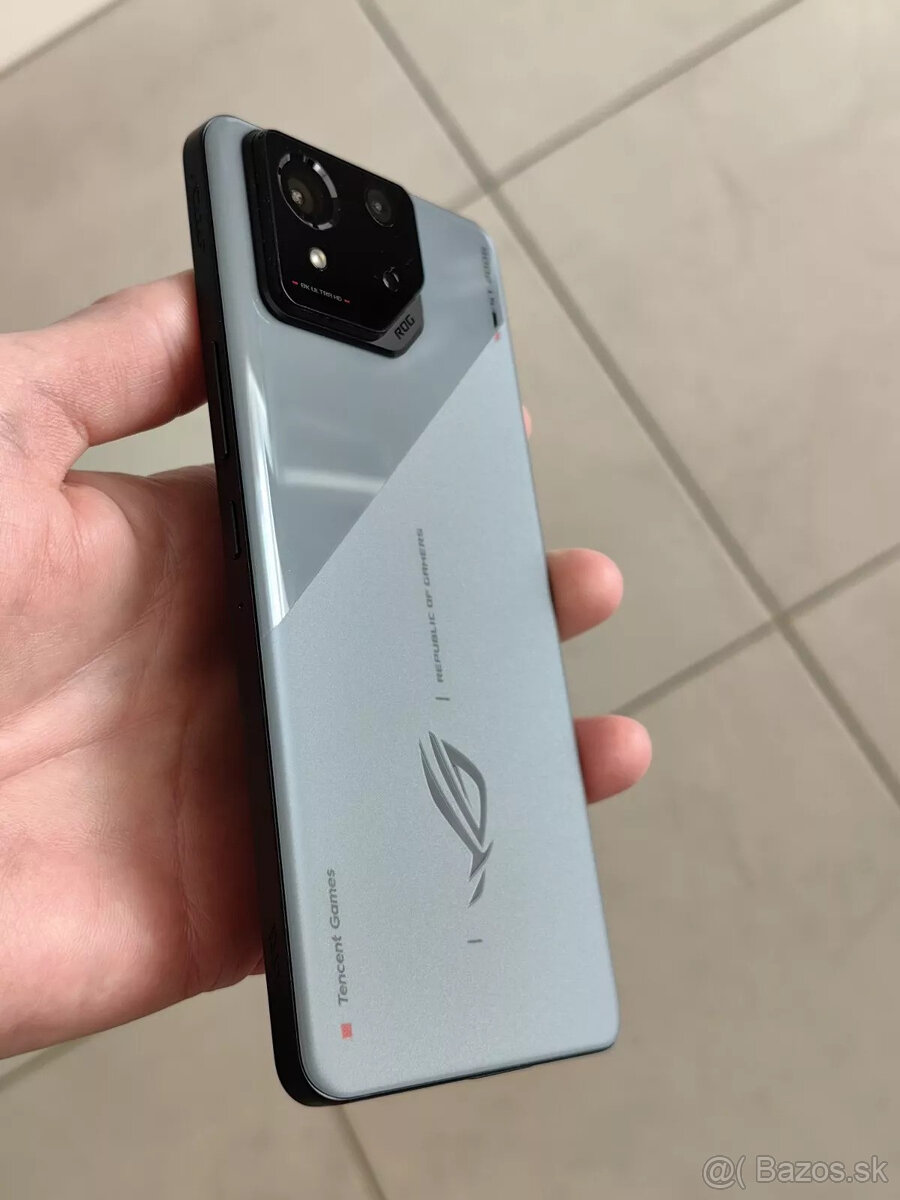 ASUS Rog Phone 8