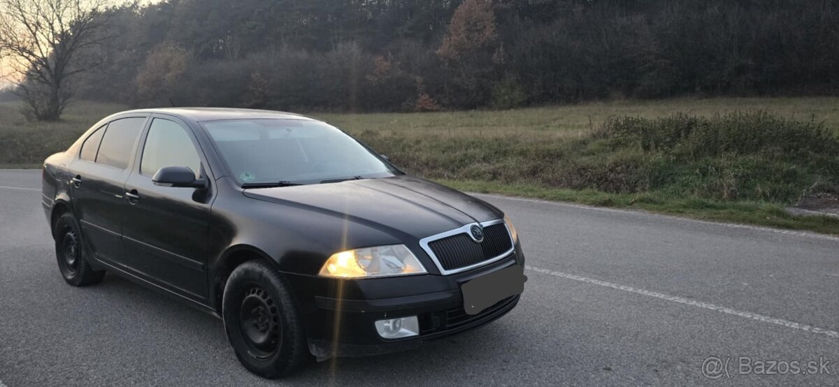 Škoda Octavia 2 sedan 1.6MPI benzín 75kw ambiente