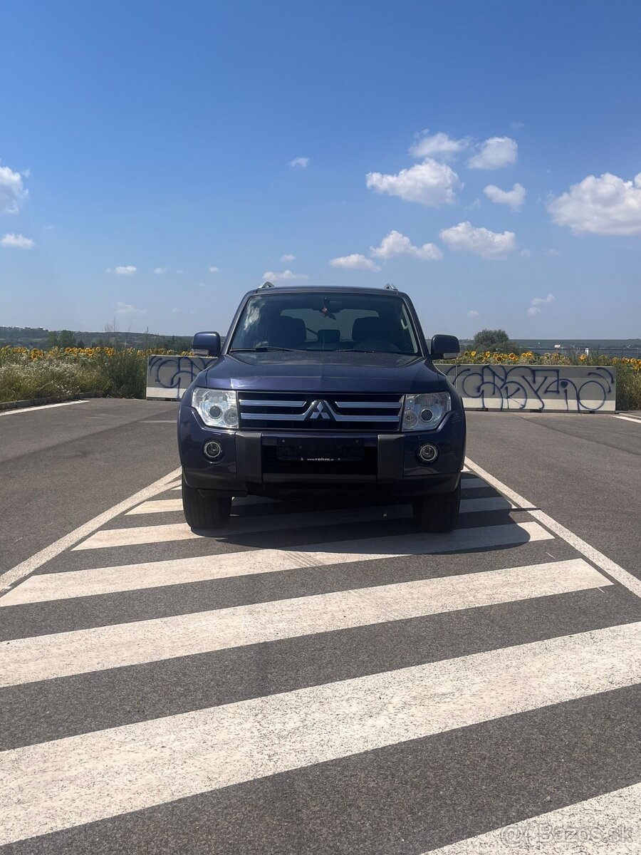 Mitsubishi Pajero 3,2 DI-D, Intense+, RD Lock