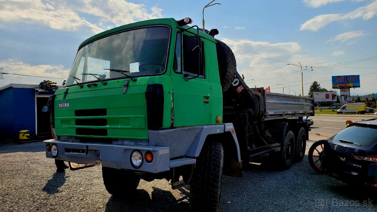 TATRA T815 S3 6x6 trojstranný vyklápač-hydraulická ruka