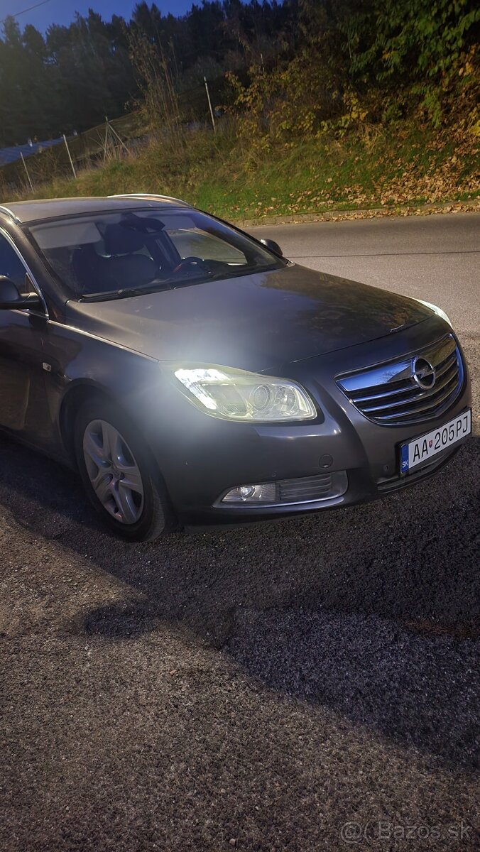 Opel insignia 2.0 118kw