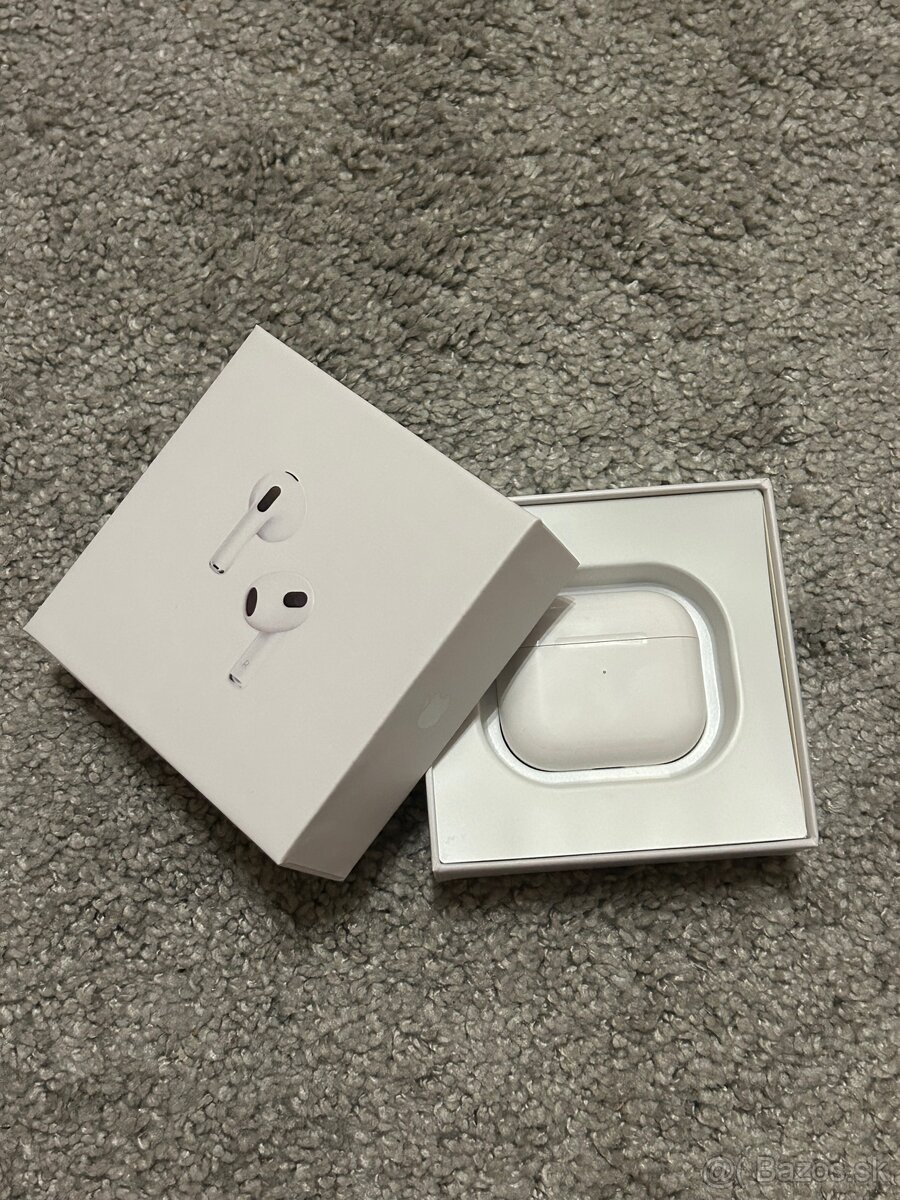 Apple AirPods 3. Generácie