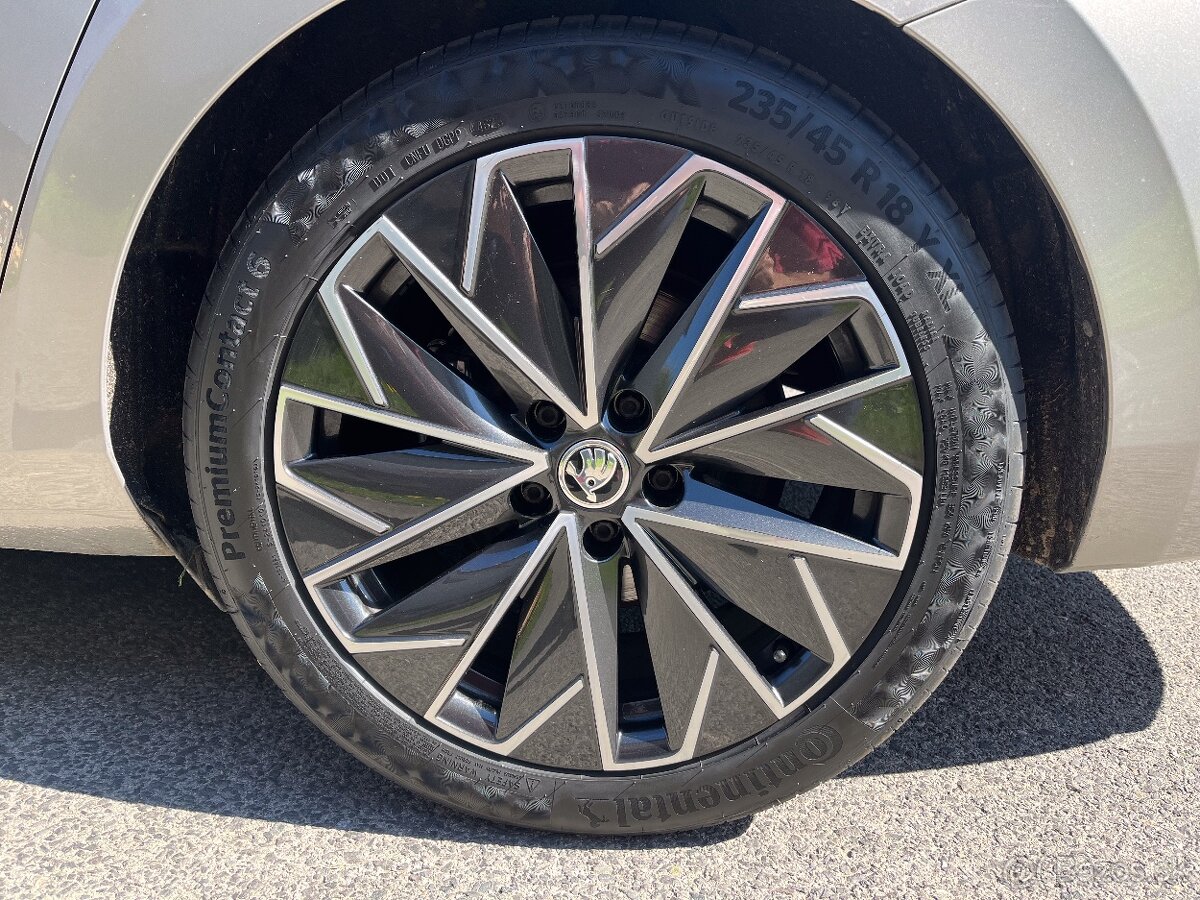 Škoda R18 8Jx18 ET 44 5x112 PROPUS 235/45 R18