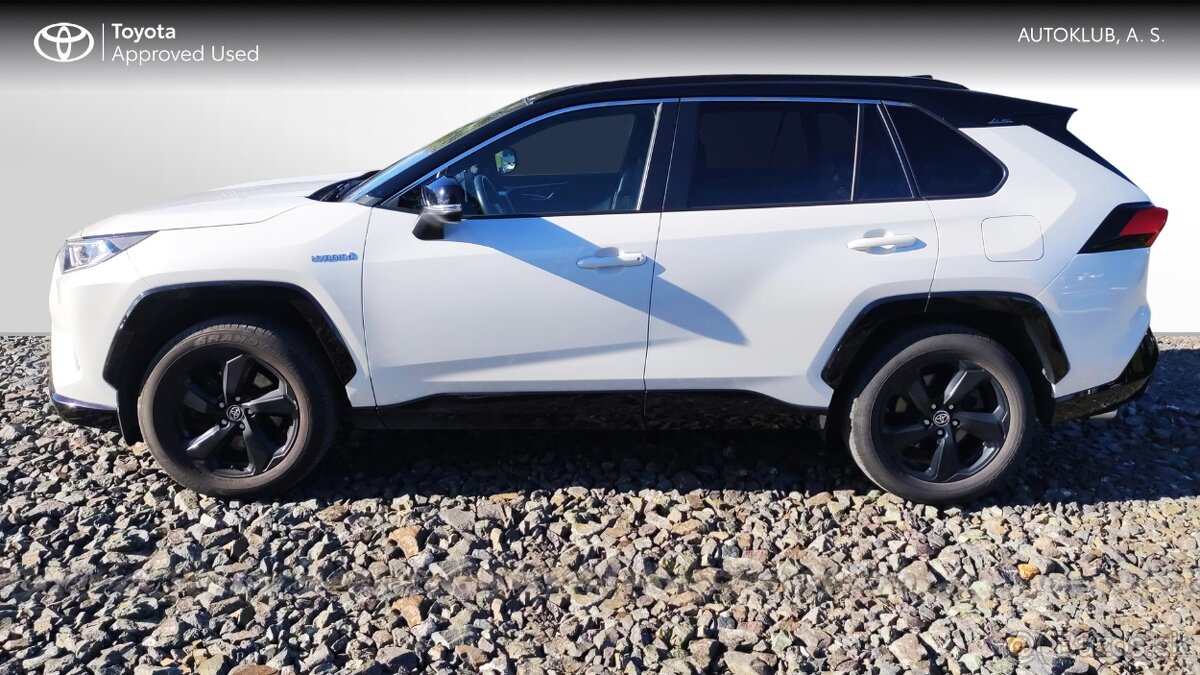 TOYOTA RAV4 2,5l HYBRID AWD SELECTION SKYVIEW + ŤAŽNÉ