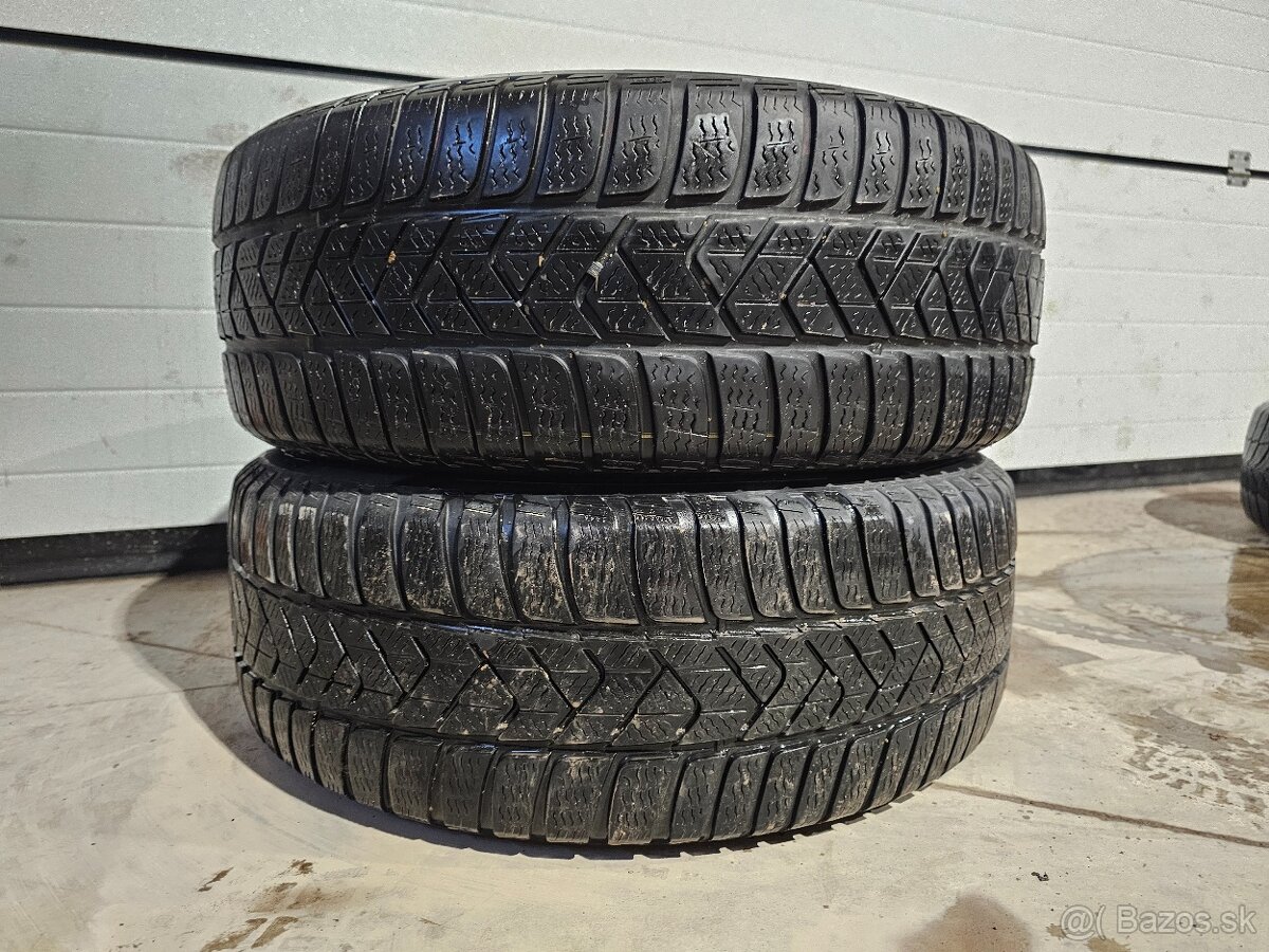 Zimné Pneu Pirelli Sottozero3 215/60 R16