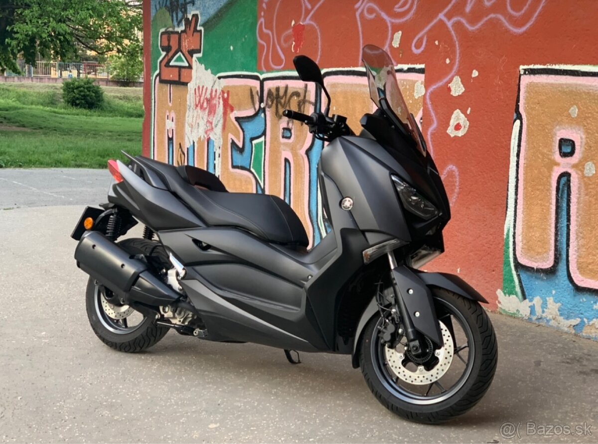 Yamaha Xmax 300