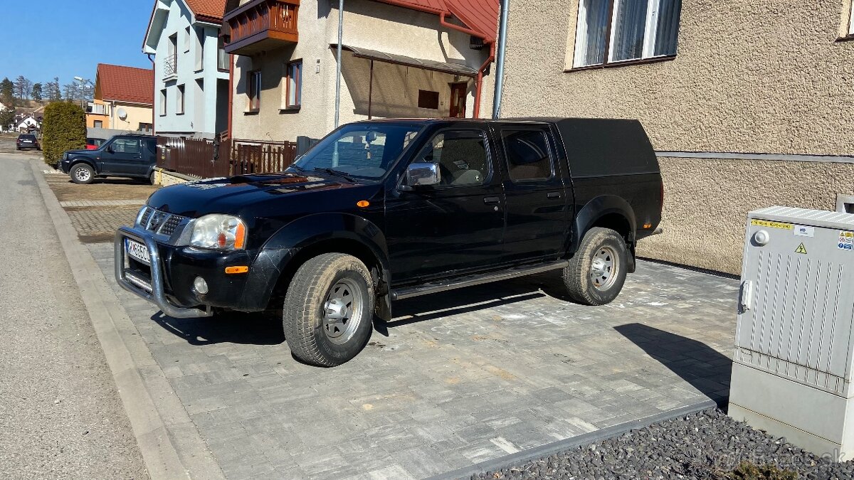 Nissan Navara D22