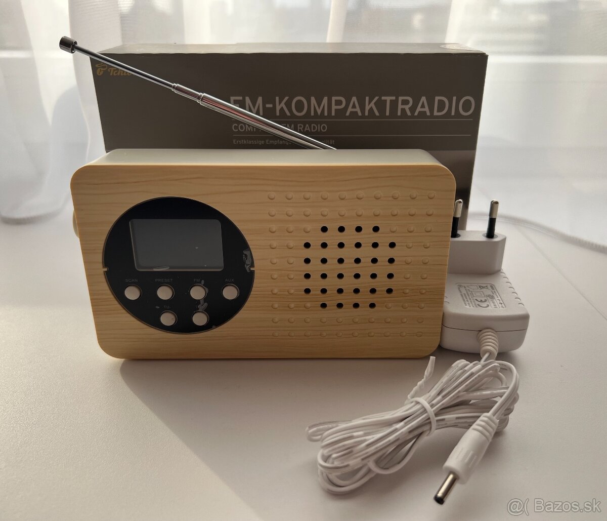 KOMPAKTNÉ RÁDIO