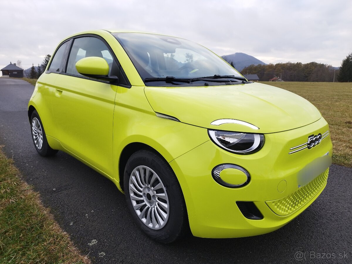 Fiat 500e Rok ˇ´2024 ´najeto jen 291km 3xklič