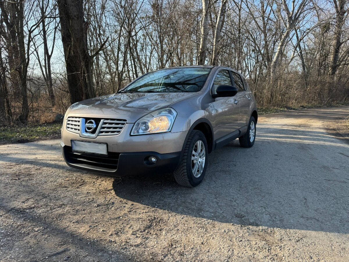 Nissan Qashqai 2.0i