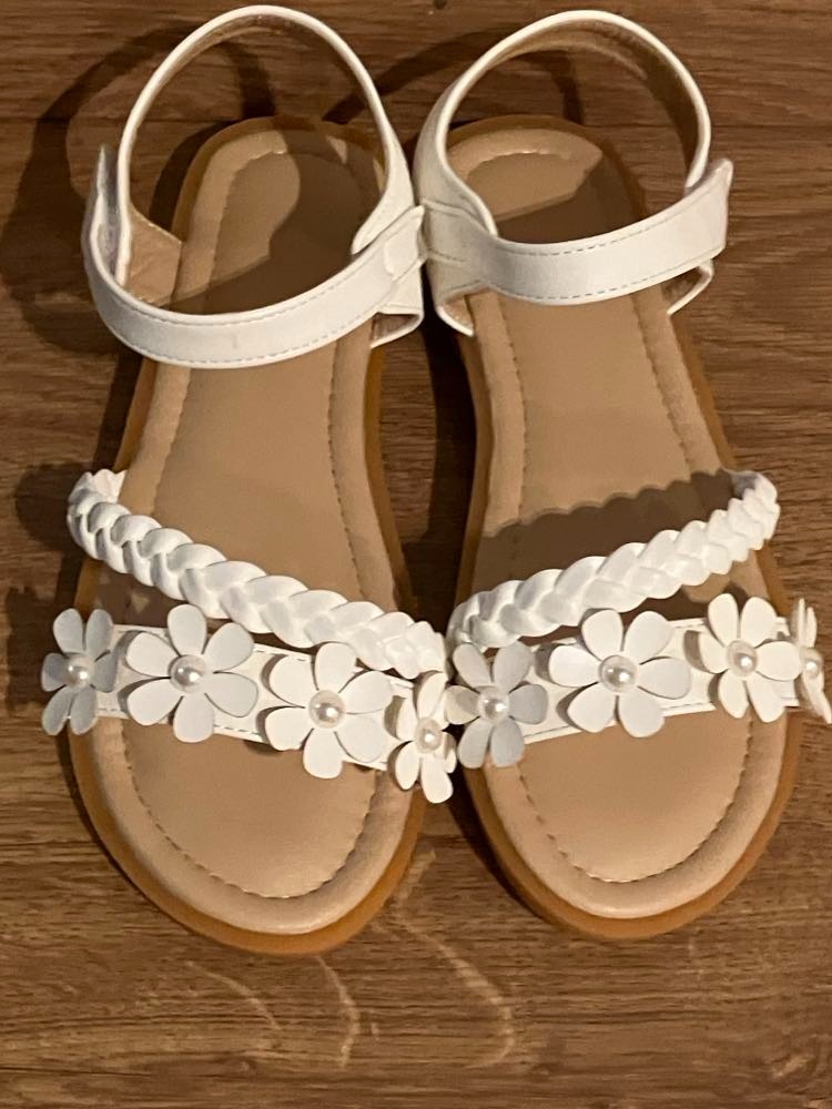 dievčenské sandále - nové