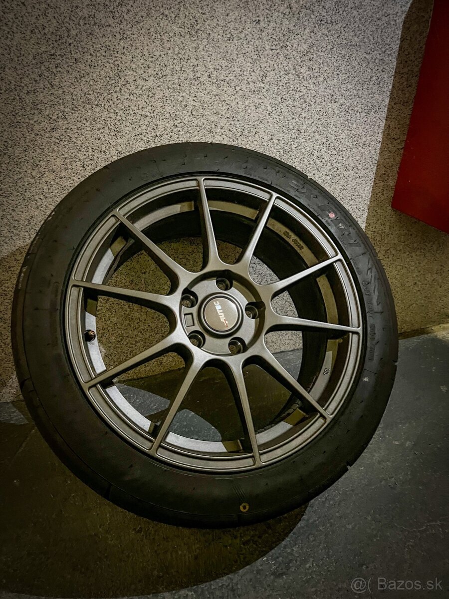 r17 5x114,3 225/45/17 autec wizard