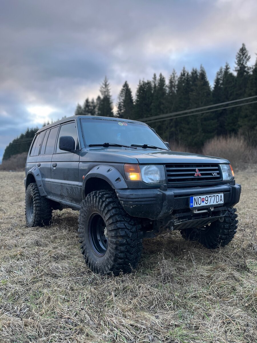 Mitsubishi Pajero 3.0