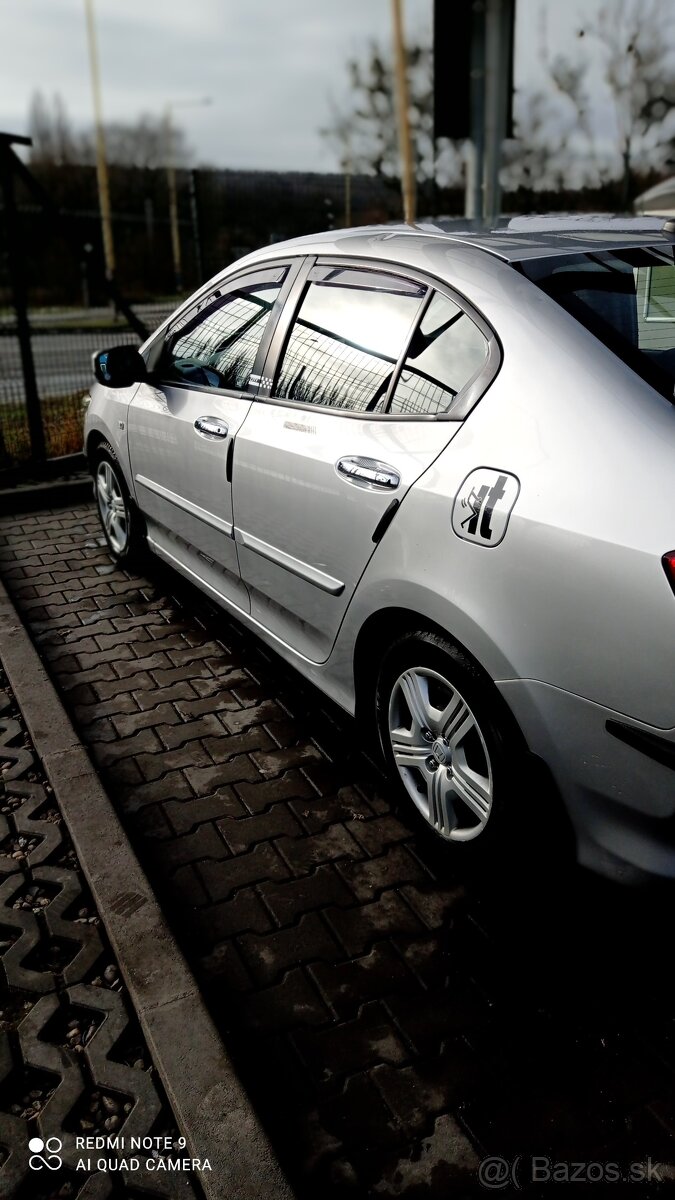 10% ZLAVA z ceny..Honda City 1,4