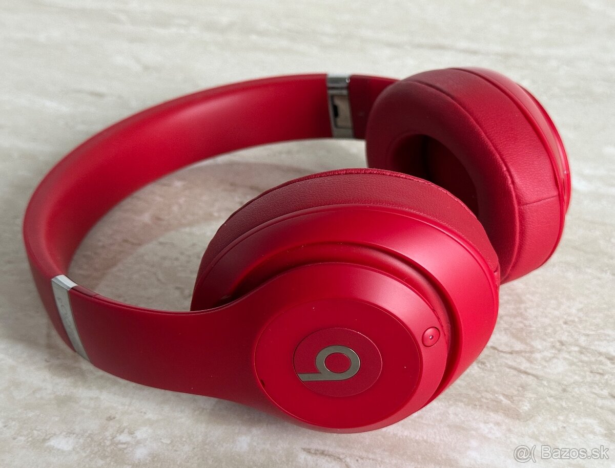 Beats Studio 3 Wireless, red