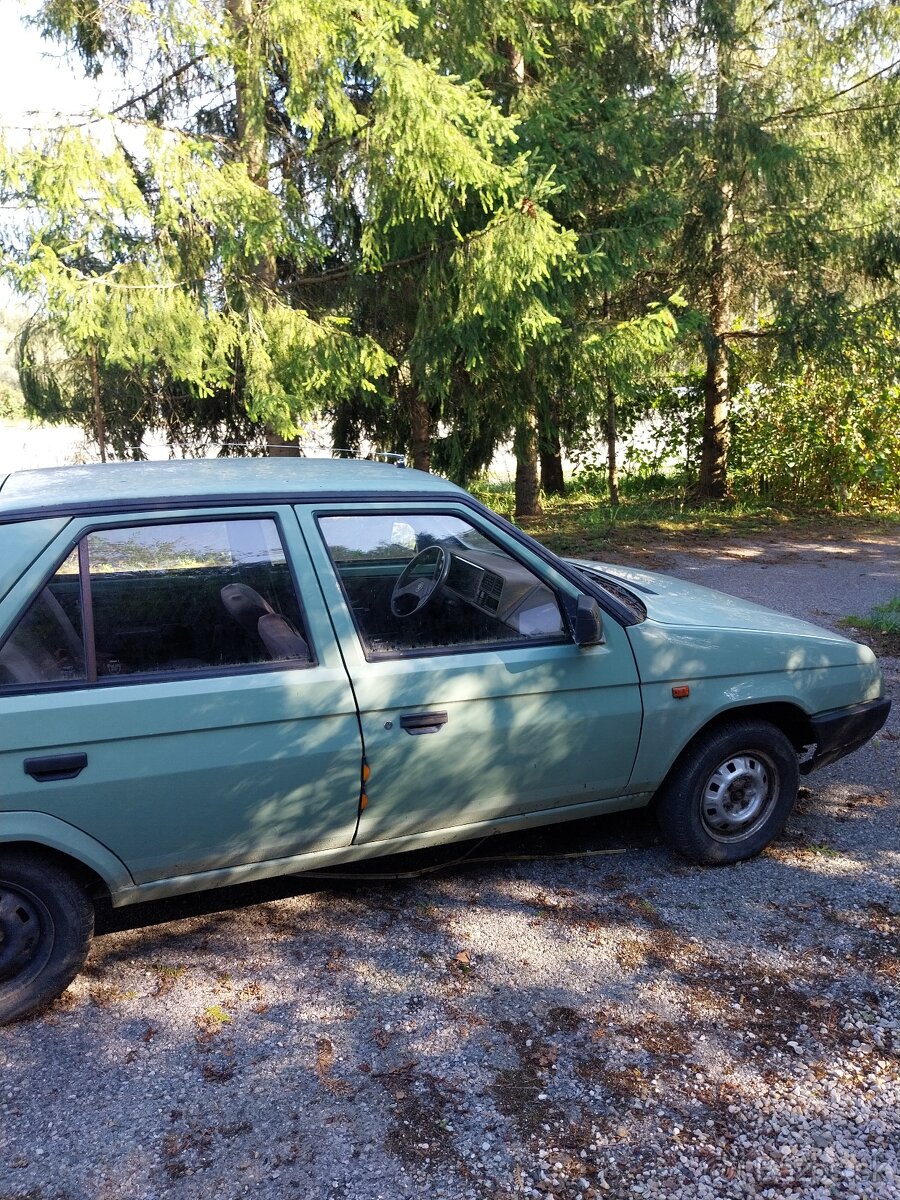 Škoda favorit 11000km