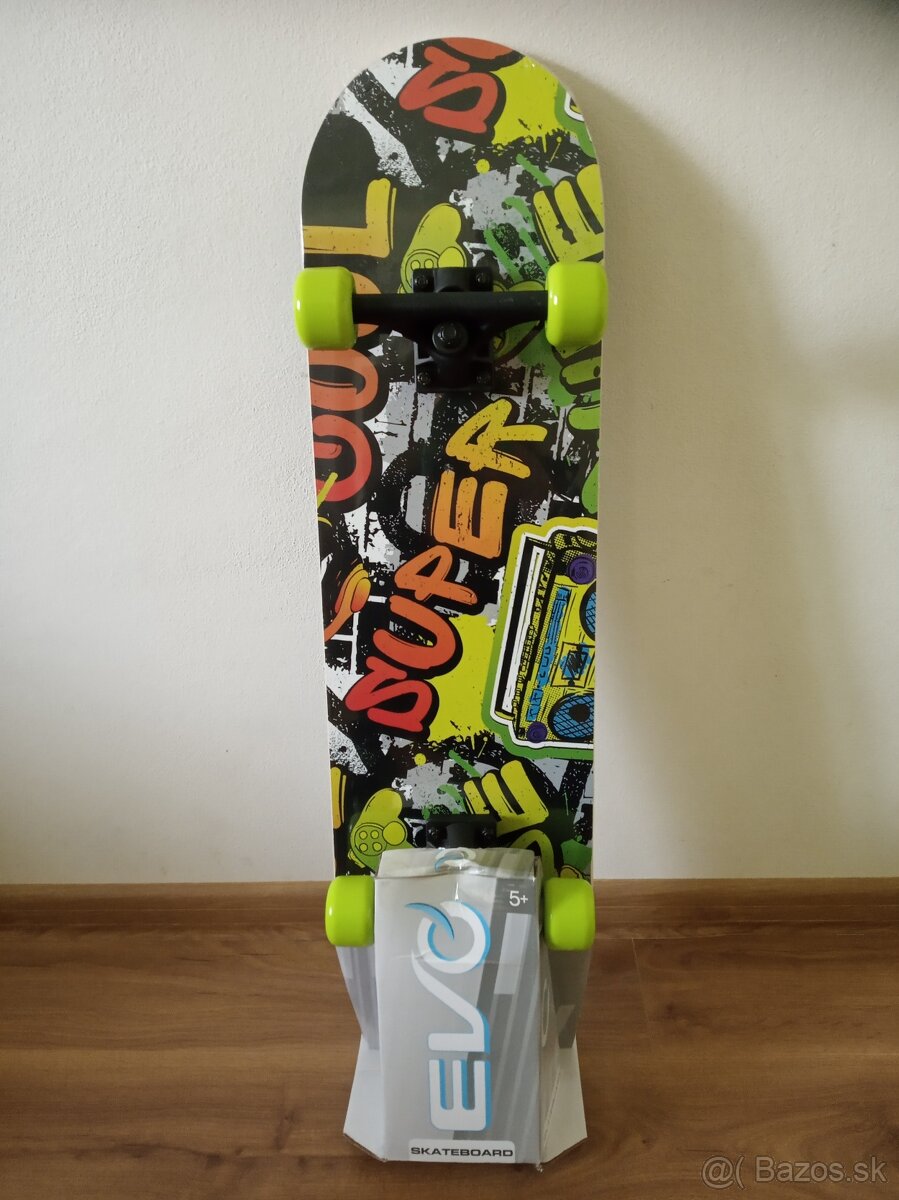 Skateboard NOVÝ