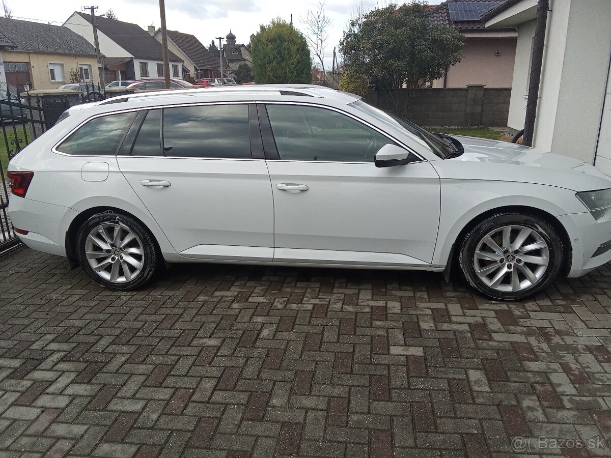 Superb combi 1.6TDI DSG