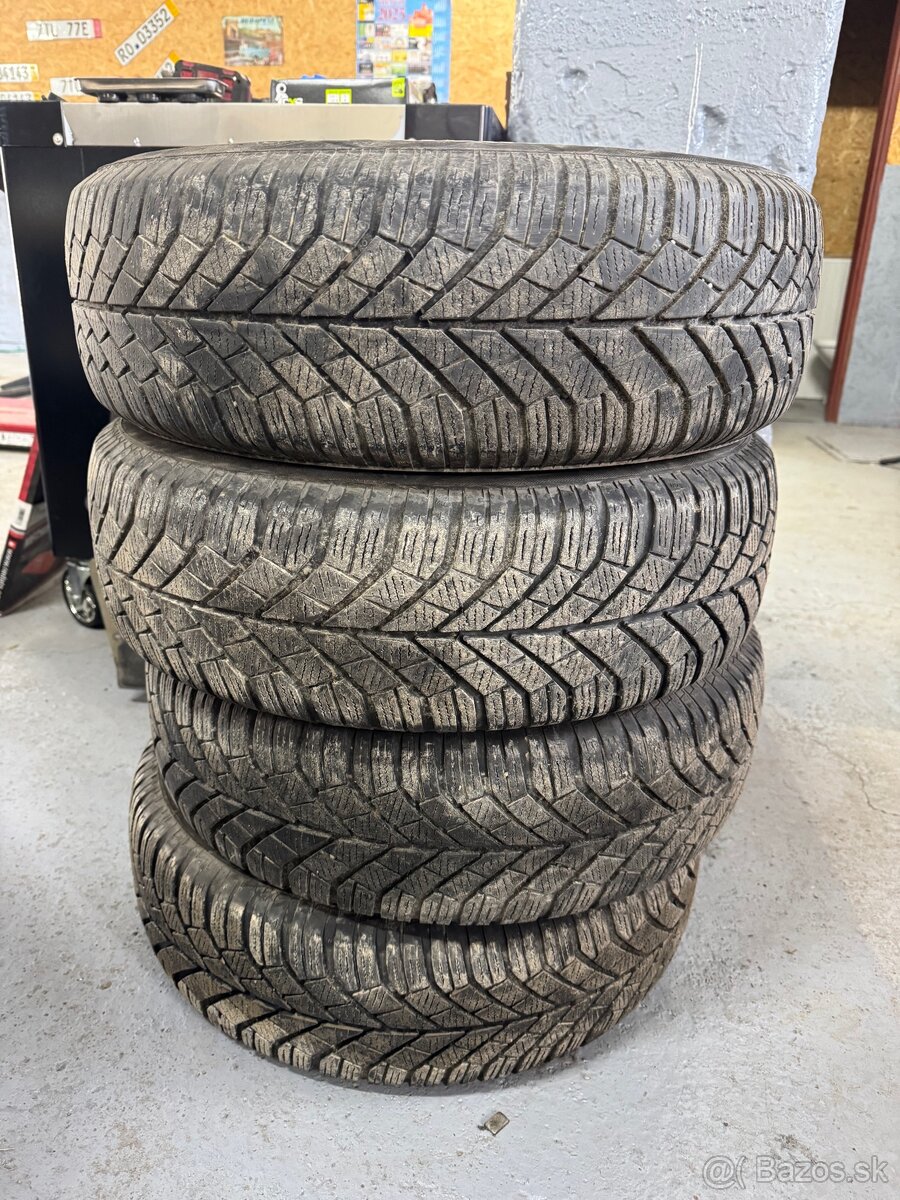 195/65 r15 zimne pneu continental