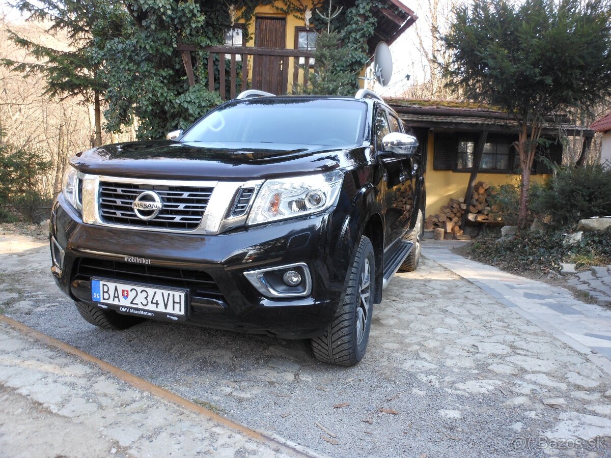 NISSAN NAVARA NP300