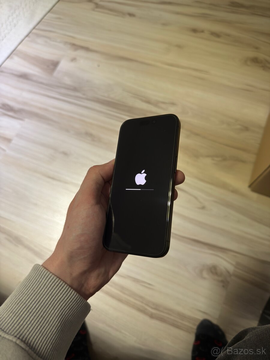 iPhone 15 Pro 256GB Titánová čierna