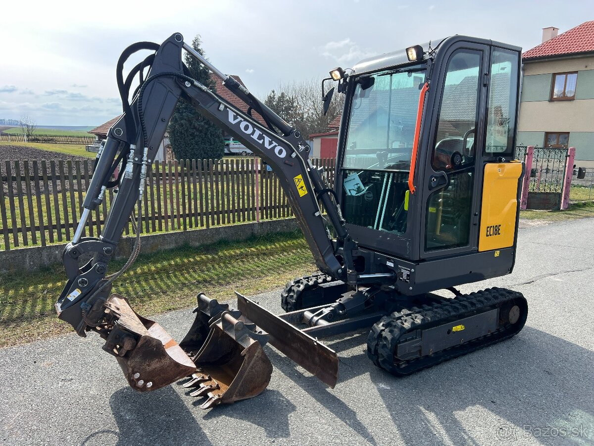 Minibagr Volvo EC18E hyd.podvozek,pouze880mth,2019