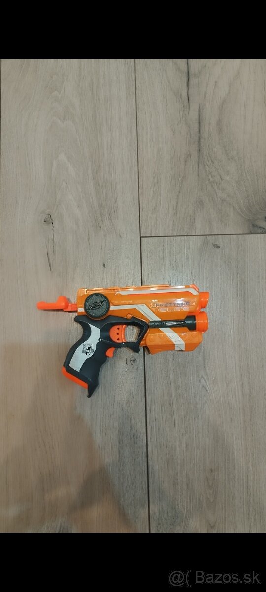 Nerf N-Strike Elite Firestrike Pištoľ + vesta