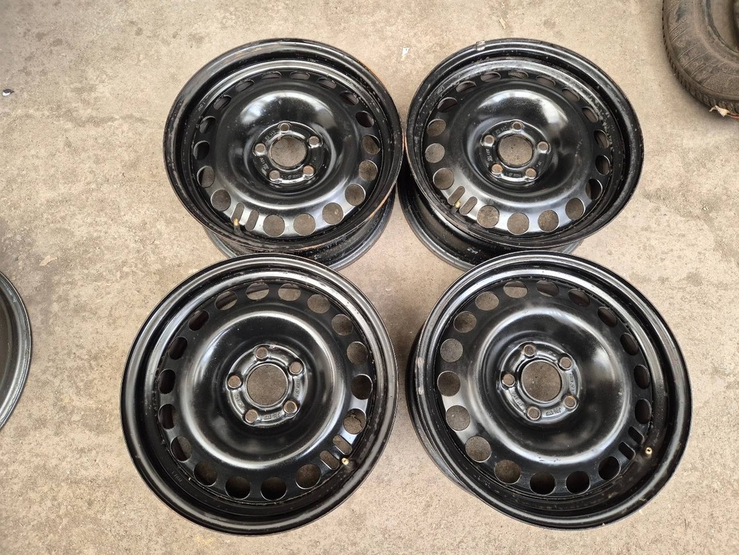 5x110 r16 ET37 x 6,5J plechové disky originál OPEL