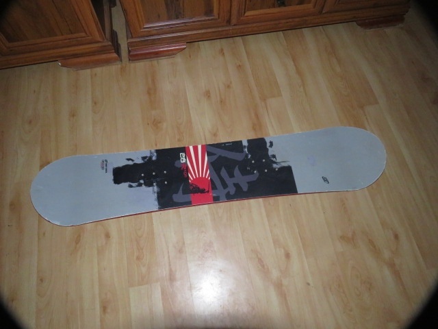 Predam snowboard CRAZY CREEK,128 cm,bez viazania