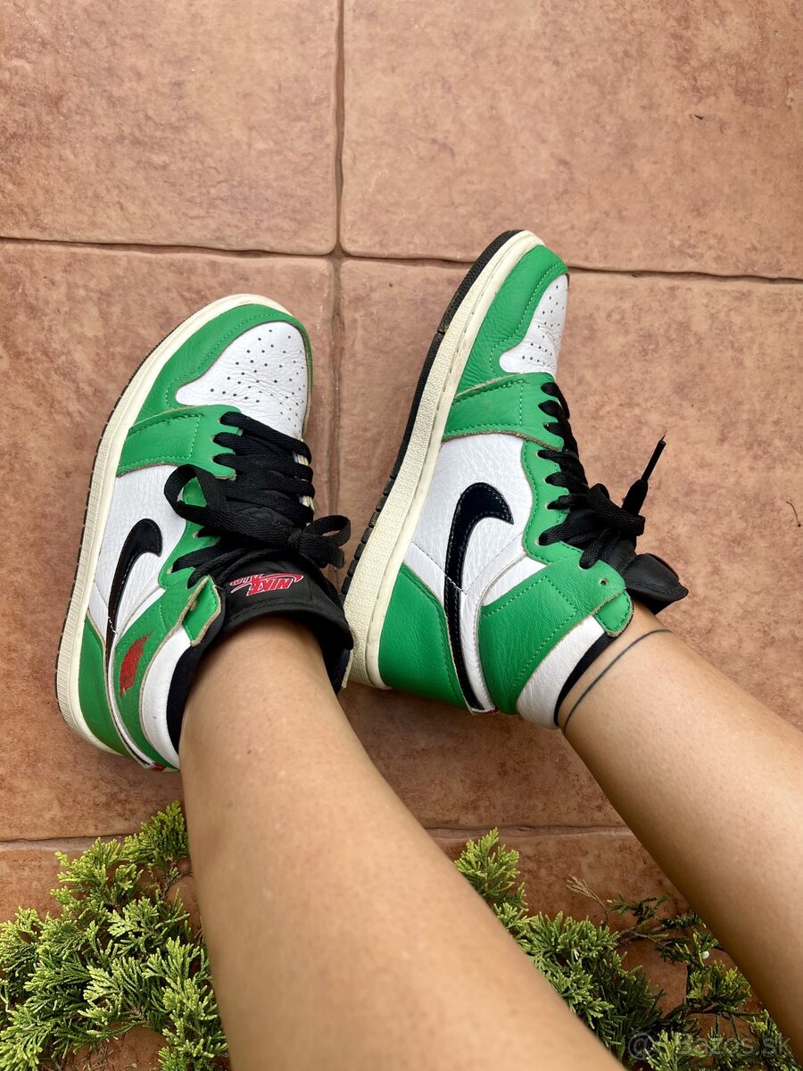 Air Jordan 1