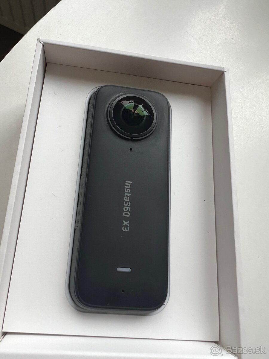 Akčná kamera Insta360 X3 s množstvom príslušenstva