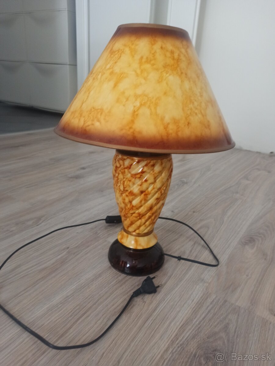 Dekoratívna lampa