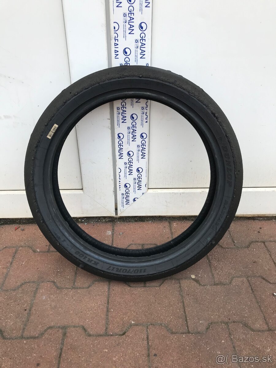 110/70 R17 DUNLOP SLICK