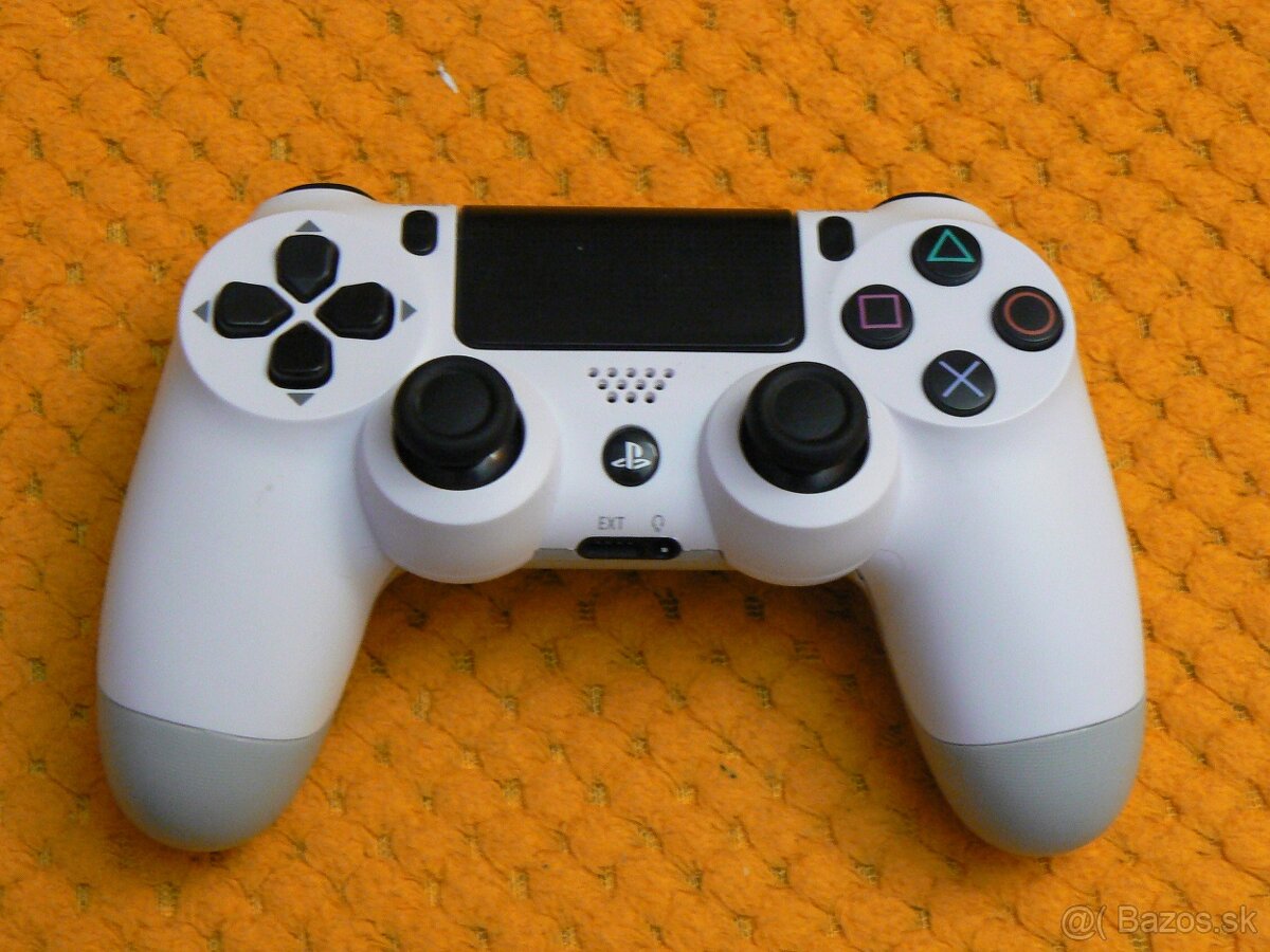 playstation 4 dualshock controller