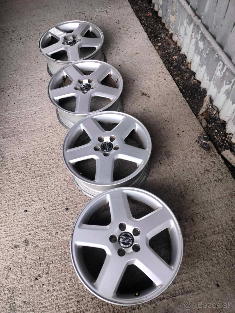 4ks alu disky orig. Volvo 5x108 R17