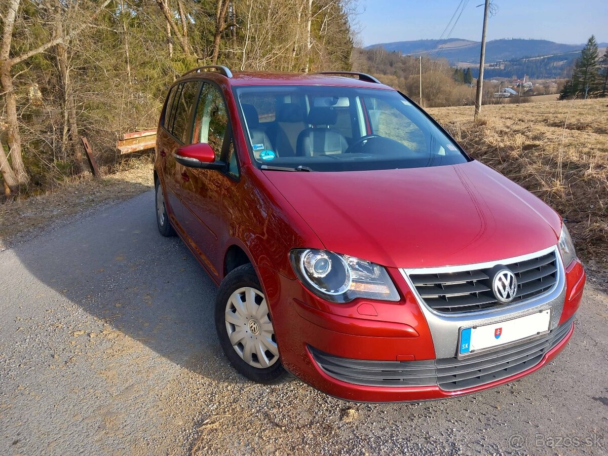 Predám vw touran 1,9 tdi 77kW 2010 7-miest freestyle