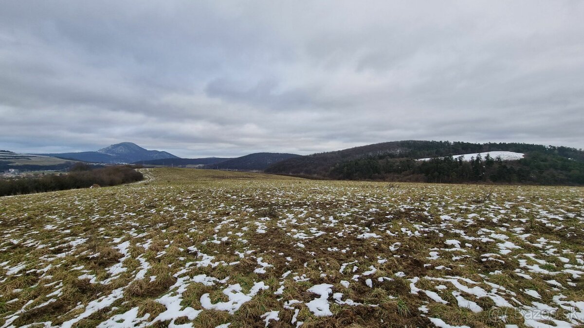 Na predaj veľký pozemok s rozlohou 68057m2