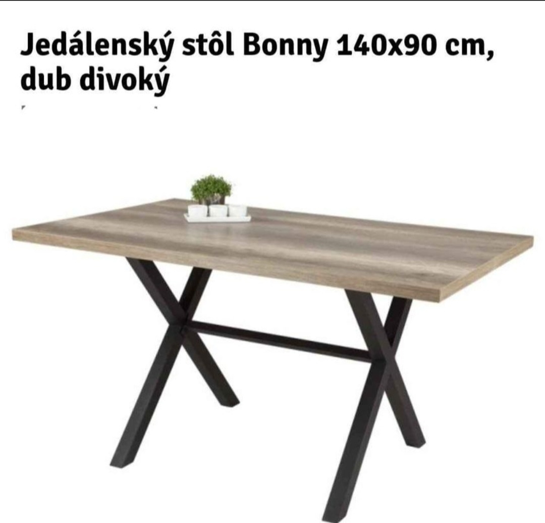 Jedálenský stôl