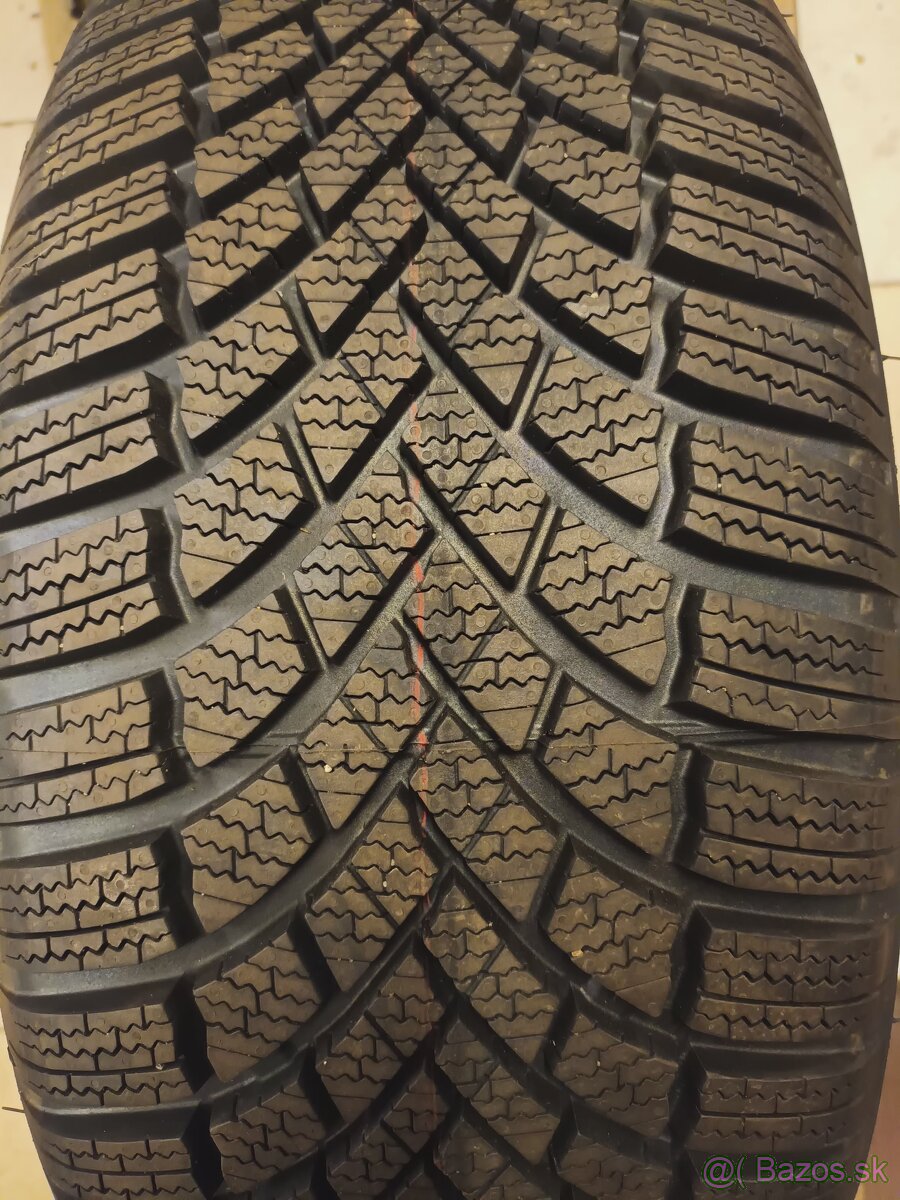 Nové zimné pneu 205/50 r17