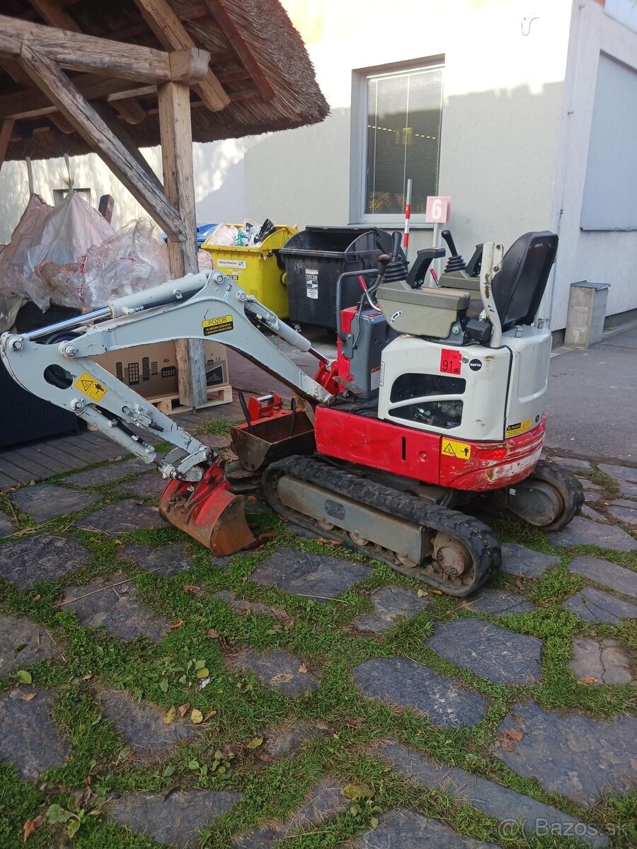 Minibager Takeuchi TB210R