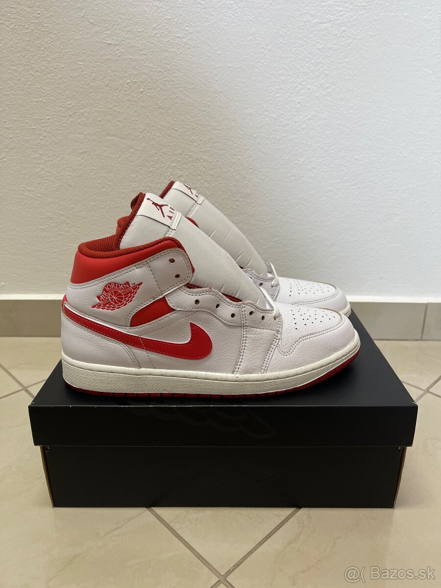 Air Jordan 1 Mid SE Dune Red - veľkosť 44