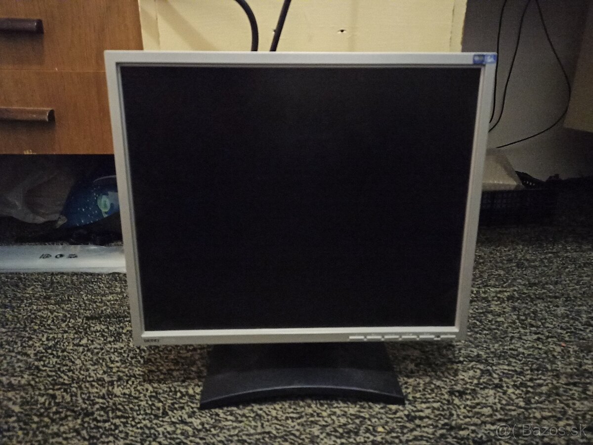 Monitor Benq FP73G