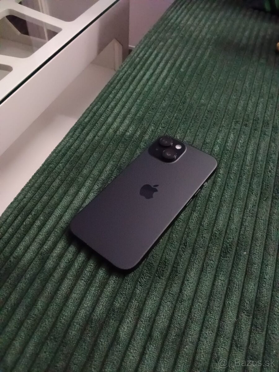 Predám IPHONE 15 128 GB