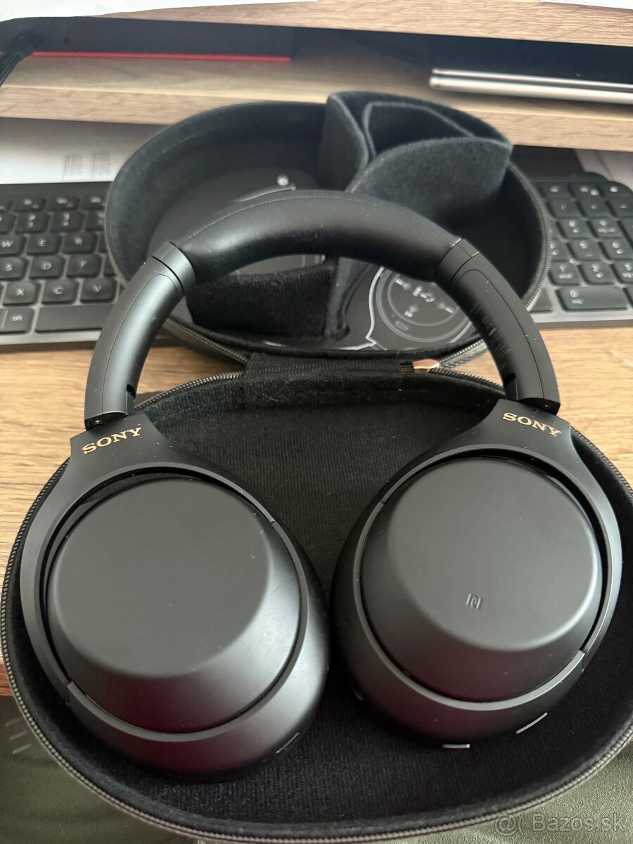 Sony WH-1000XM4