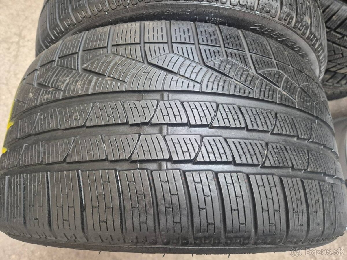 285/30 r19 zimné 2 ks PIRELLI dezén6,7 mm