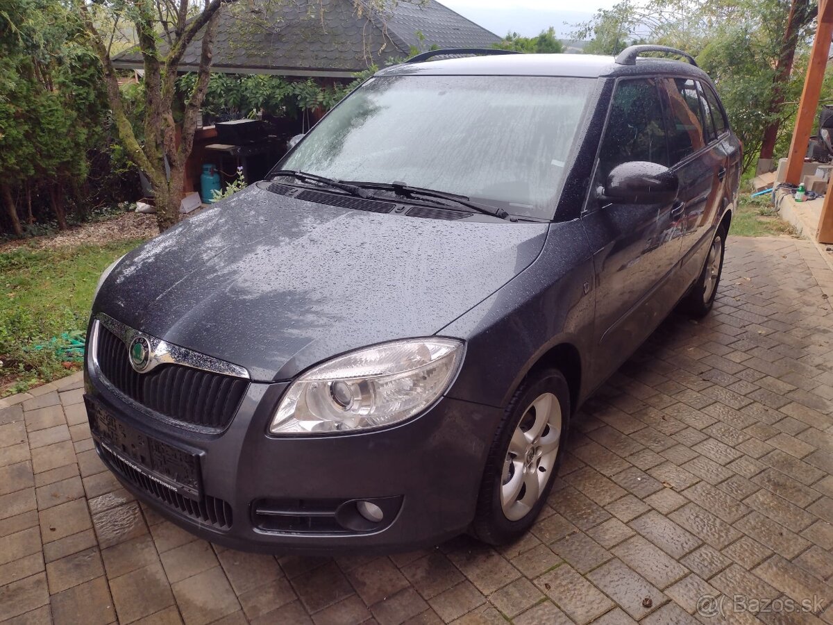 SKODA FABIA COMBI BENZIN NAJ.81000 KM MÓD ROK 2010