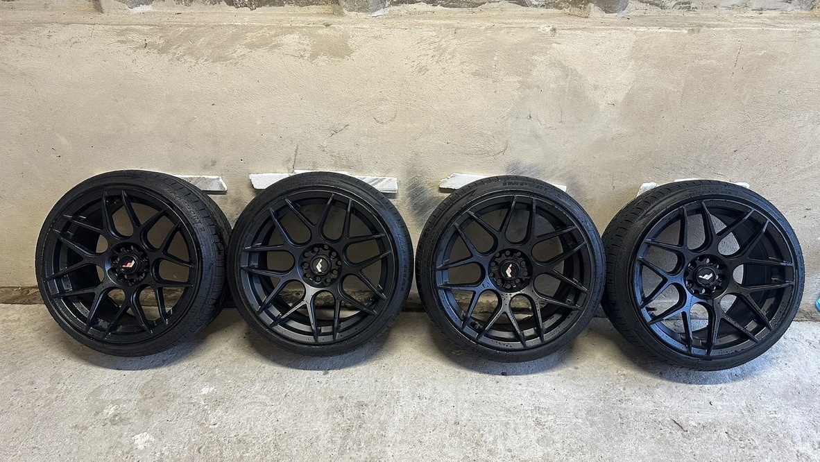 Japan racing R17 5x100/114