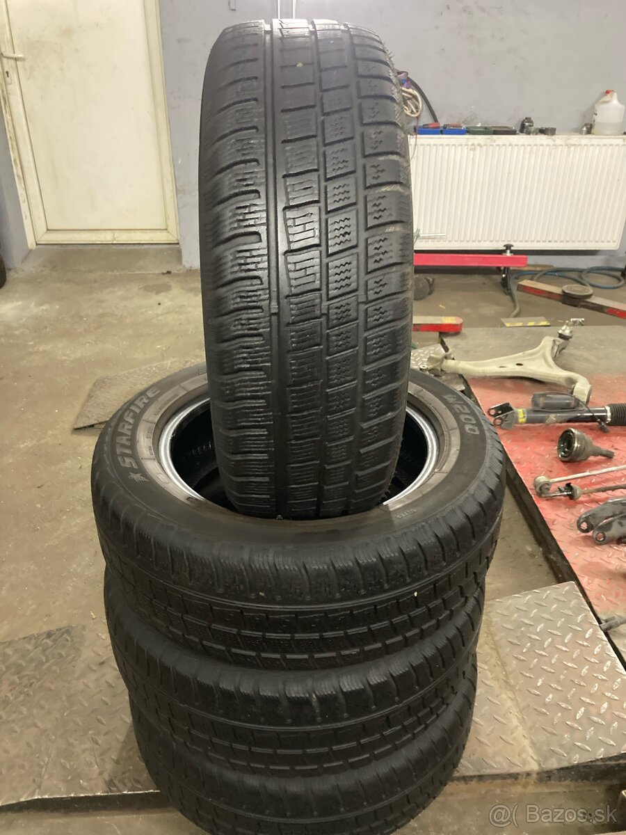 Zimné pneu 205/60R16 viem aj prezuť